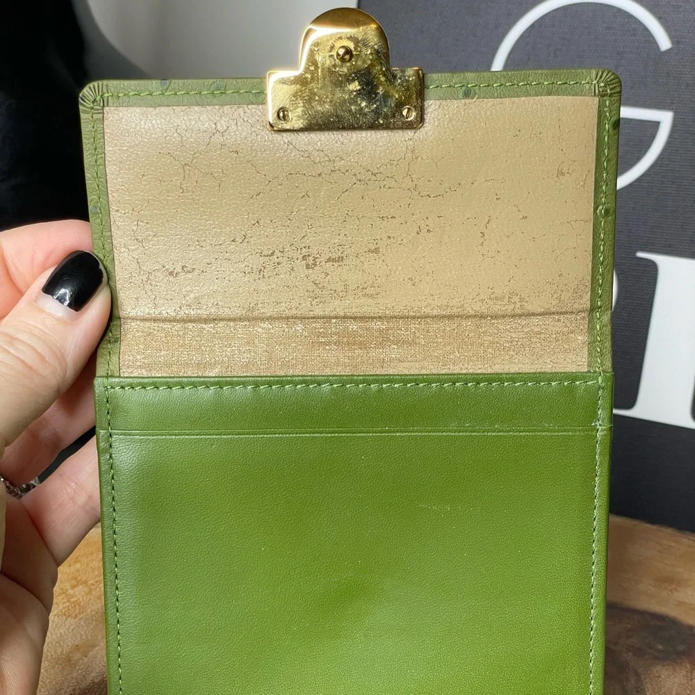 Givenchy Green Leather Wallet with Kisslock - Picture 6 of 10